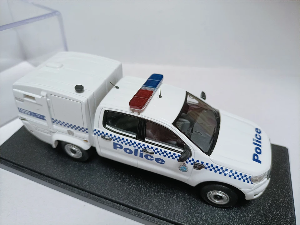 Resin Rare Patrol Police Model automobilu 1:43 Stupnica Ford Cavalry Raptor upravená väzňová zbierka automobilov darček