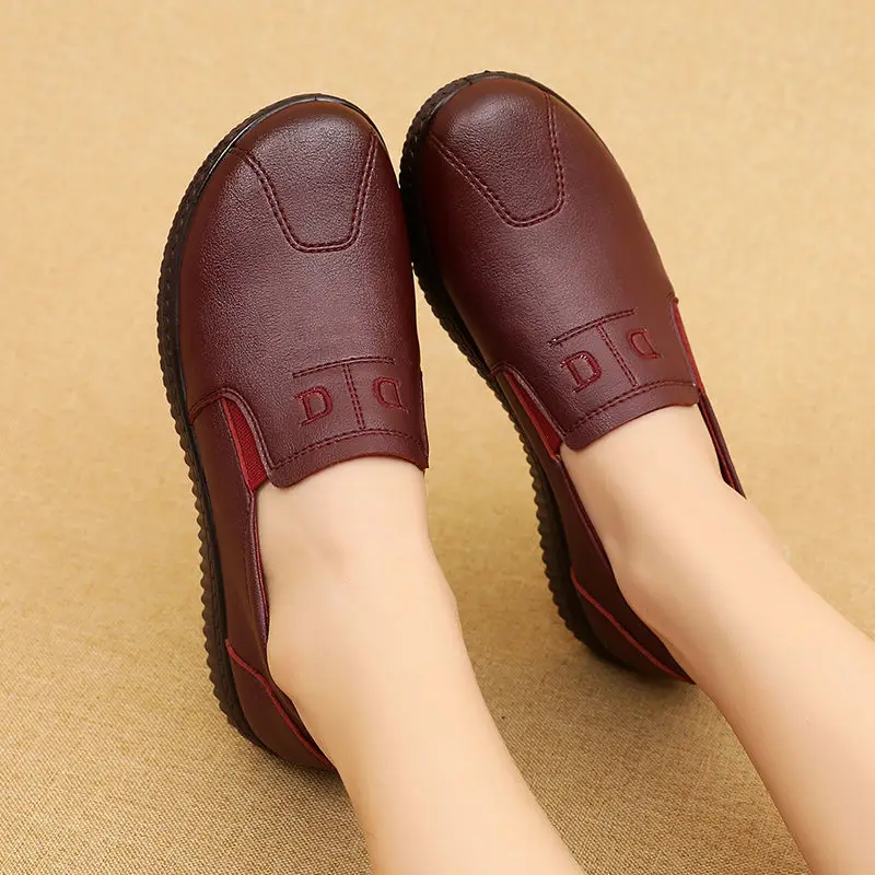 Retro hnedá moccasins dámy Príležitostné klinové kožené tenisky Dám