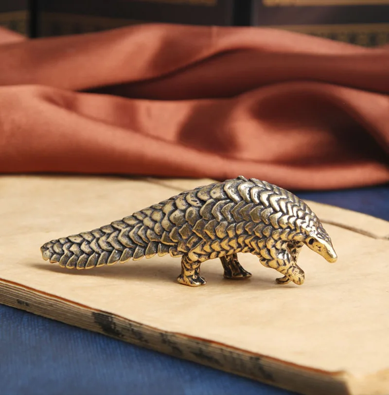 Retro mosadz Pangolin Bronzové figúrky zvierat Miniatúry remeselnícke stolové plochy Desk Obývacia izba Domáca dekorácia Doplnky Doplnky