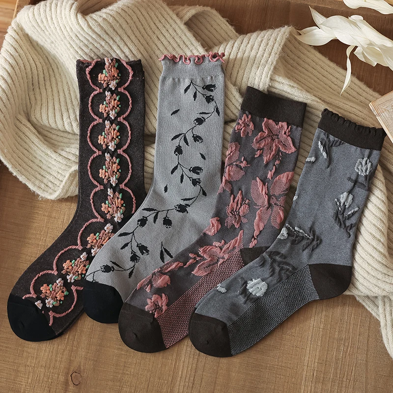 Retro ponožky pre ženy Jeseň Nový trendový kórejský štýl dievčat Crew Socks Sweet Flower Fashion Cotton Soft