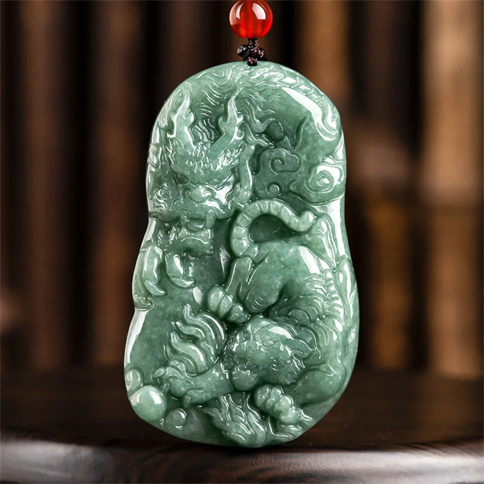 Retro prírodný zelený jadeite ručne vyrezávaný drak Tiger Tiger Lucky prívesok amulet náhrdelník certifikát luxusný jade jade vintage šperky