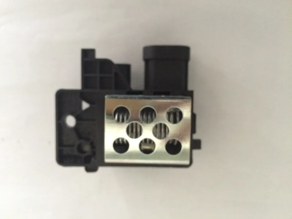 Rezistor ventilátora pre Del Ventilador Dacia Renault Clio IV Captur Logan II Sandero II OEM: 255503792R