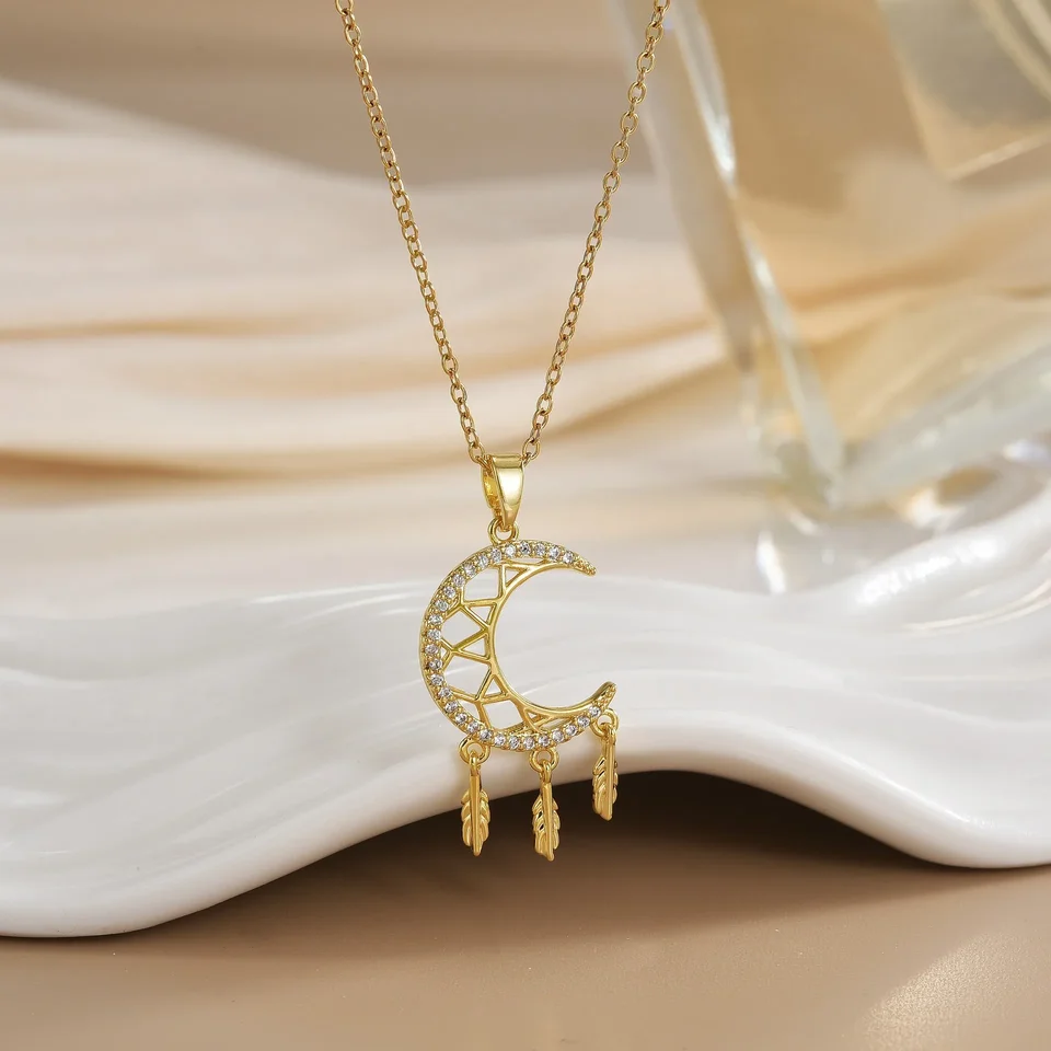 Reťaz z nehrdzavejúcej ocele Vintage duté mesačné perie Prívesné náhrdelníky pre ženy dievčatá Dreamcatcher Šperky doplnky darčeky