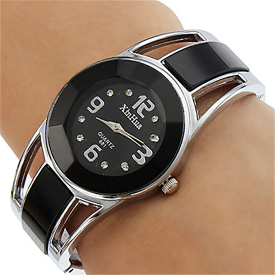 Round Quartz Wrter Luxury Women Brand Quartz Zliatina hodinky Analógový darček dám