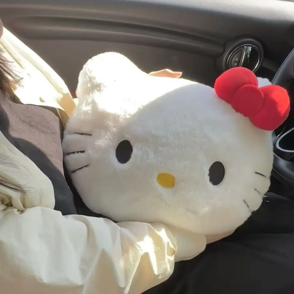 Roztomilé ahoj mačiatko vankúš Kawaii Sanrio Plys Office Office obed prestávka plyšová pohovka vankúš vankúš Anime auto vankúše sladké dievčatá darčeky