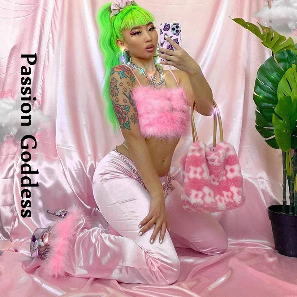 Roztomilé ženy 2 kus ružové nadýchané kožušinové súpravy Perie perie Camis Top High Pase Gloss Furry Flare Pants Kawaii Girls Dva kusové obleky