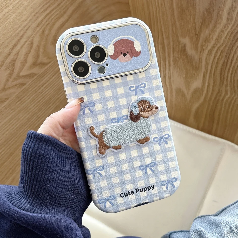 Roztomilý 3D vyšívaný jazvečík Puppy Grid Grid kožená puzdro pre iPhone 15 16 Pro Max 14 Pro 11 12 13 13 Plating Kartoon Cover