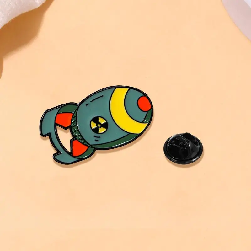 Roztomilý karikatúra bomba sklovina brožák tvorivý svetový darček darček klopne PIN BADGE BACKPACK Clothing HAT doplnky