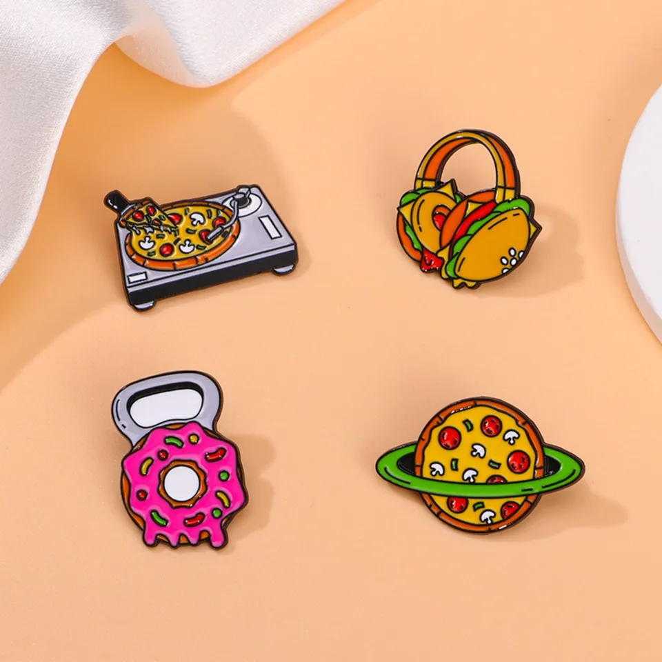 Roztomilý karikatúra šišky pizza hamburger smalt brošňa kreatívne chutné jedlo klopne pin odznak batohový odev klobúk doplnky
