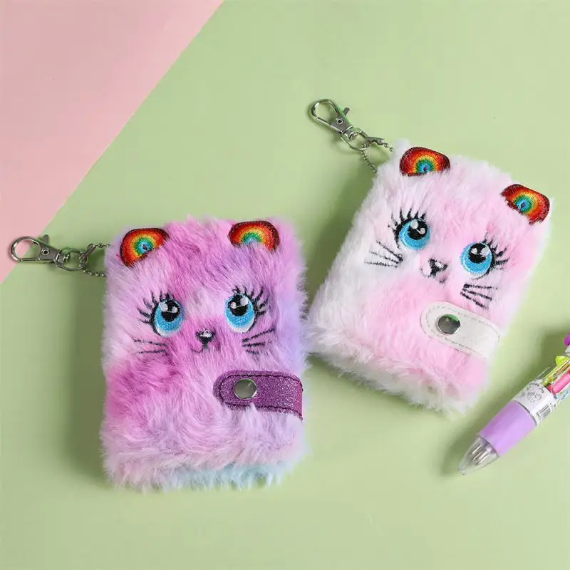 Roztomilý plyšový notebook pre dievčatá pre dievčatá Kawaii Pendant Keychain Furry Cats Notebook Denný plánovač denník Kniha Poznámka Pad Stationery