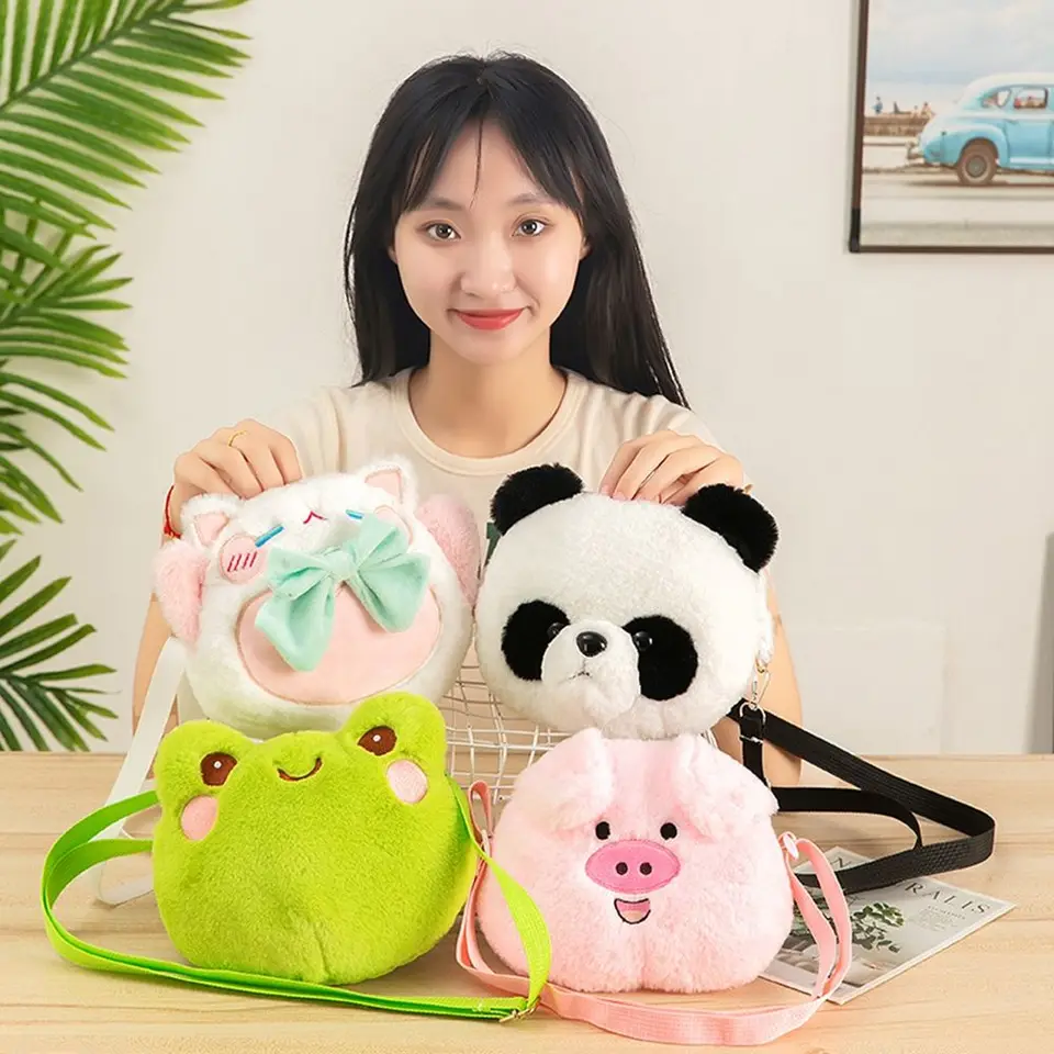 Roztomilý plyšový panda crossbody taška Ženy Zimné teplé našuchorené posolové tašky Mobile karikatúra ošípané mačacie puzdro Dámy cestovné kabelky
