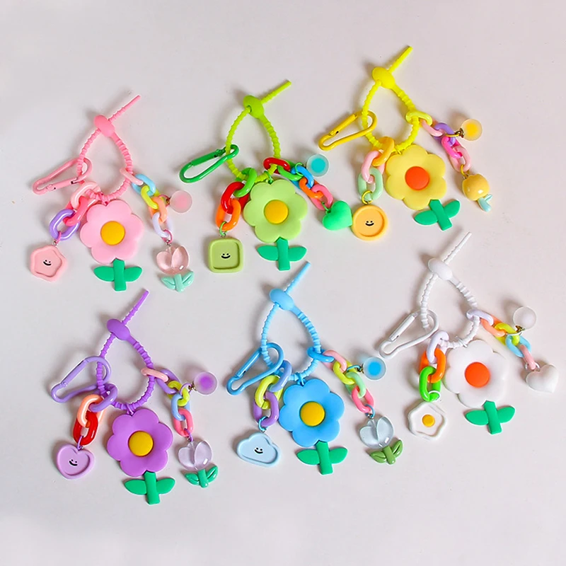 Roztomilý tulipárový kvet prívesku Keychain Car Batoh visiaci dekorácie Prístupy darčeky