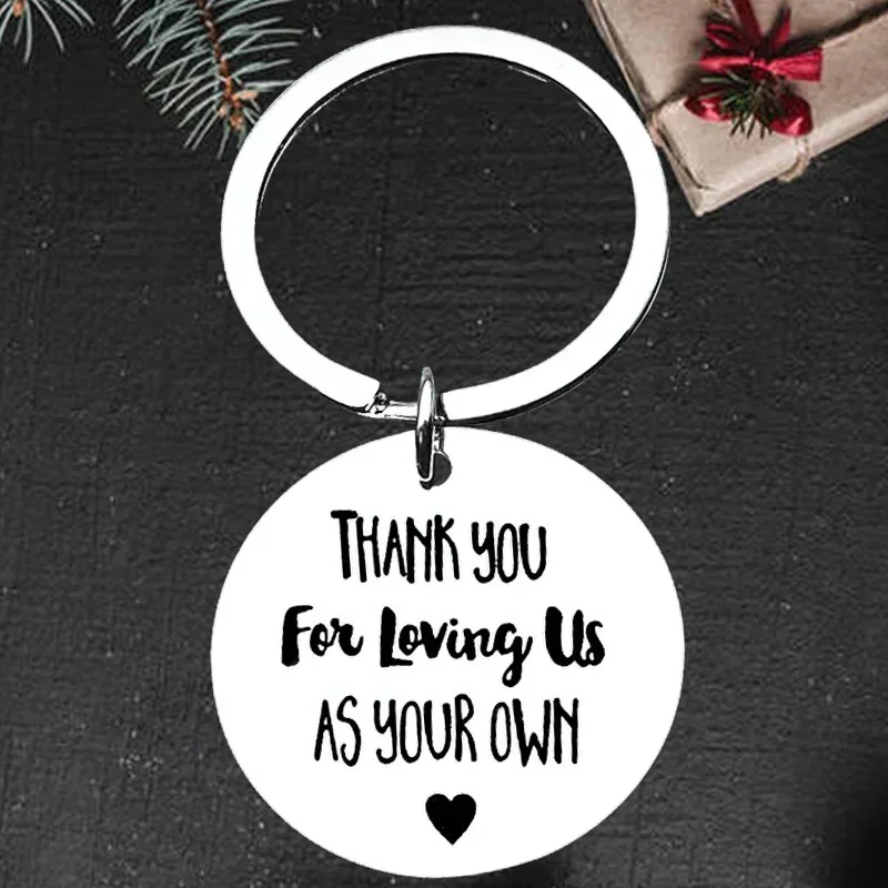 Roztomilý ďakujem, že nás milujete ako váš vlastný prívesok na kľúče Deň otcov/Deň matiek Kľúčový reťazec Keyring Step Otca/Matka Gift