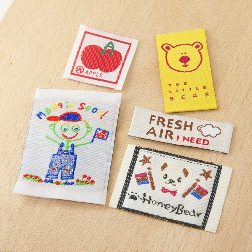 Ručne vyrábaná látka skladacia látka Apple Bear Boy Cloud Cloud Cytle Decorative Laxer Tkanina Šitové doplnky