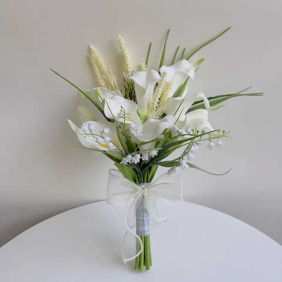 Ručná svadobná kytica Svadobné držanie umelých kvetov Calla Lily Bytice Flowers for Družička svadobné kvety Svadobné doplnky