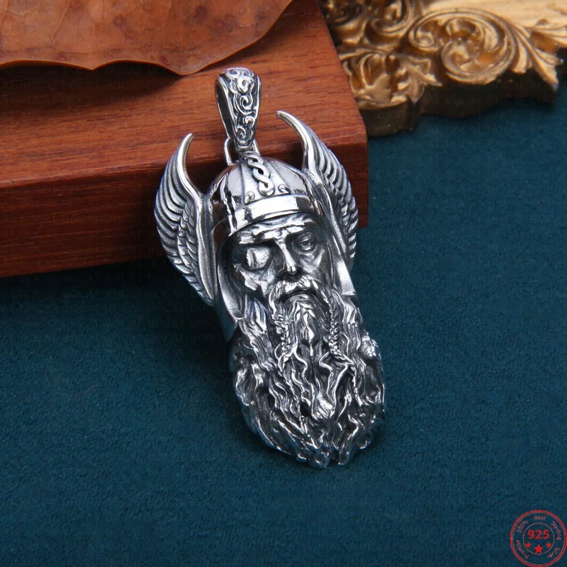 S925 Sterlingové strieborné kúzla Pre ženy pre ženy nové módne oznamujú One Eyed Warrior Odin-God Punk Jewelry