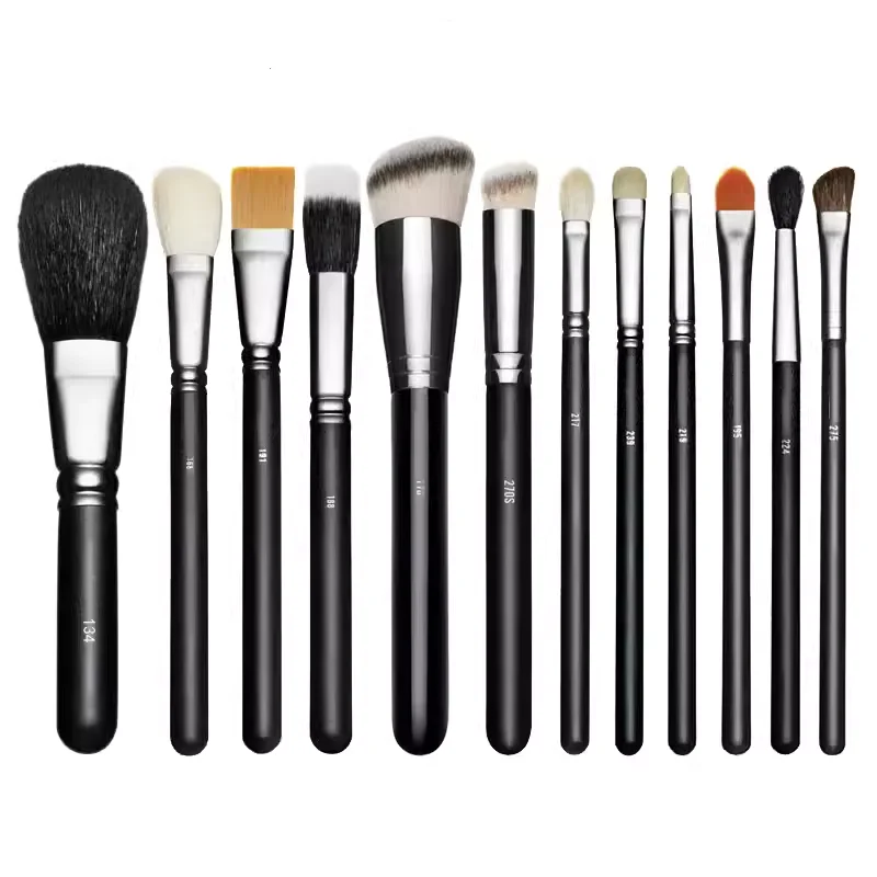 Sada na kefu na make -up 170/191 Nadácia Brush 270S/195 Kefka korektora 134/168 Práškový červenanie 239 Kombinácia kefy na očné tiene kefka
