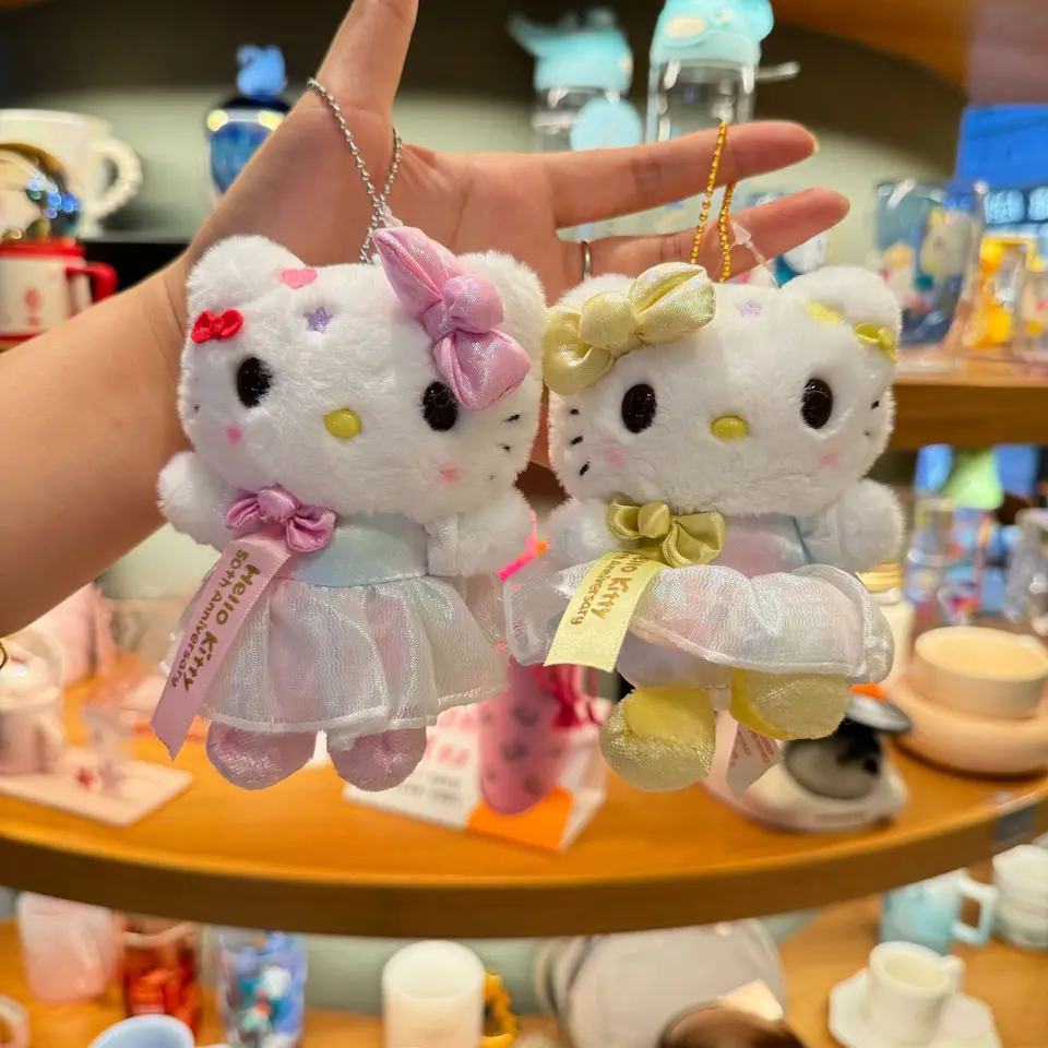 Sanrio Hello Kitty Cute Plush Doll 50. výročie obmedzené kľúča Keychain Kawaii Fluffy Toy Batoh závesný prívesok Krásne darčeky obvodov