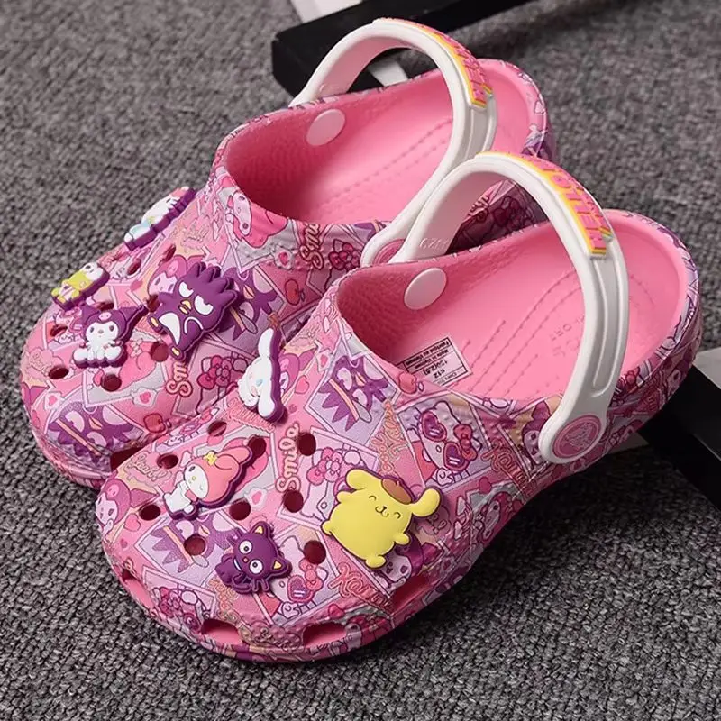 Sanrio Kuromi Witerproof Plippers Minions Cartoon Solidoor Outdoor Woman Sandále Príležitostné priedušné priedušné členky-wrap Dongdong Eva Darček