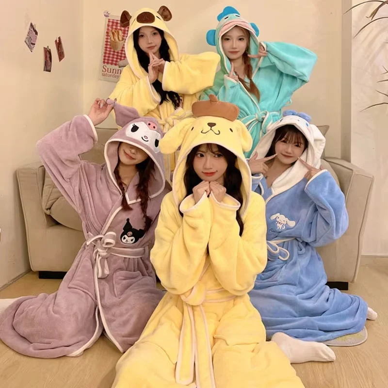 Sanrio Series Nightgown Melody Kuromi Cinnamoroll Cartoon Patterns Coral Fleece Autumn a Winter Style Lovers Lovers Pyžamy