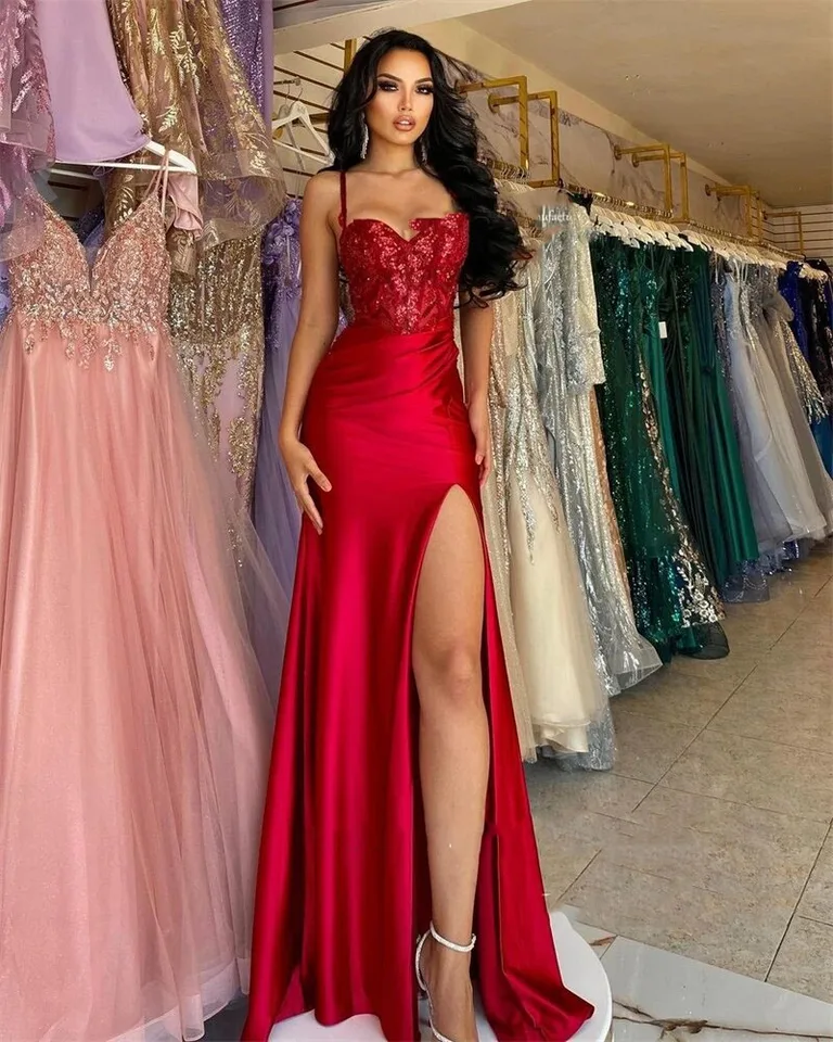 Sexy iskrivé červené flitry Mermaid dlhé plesy šaty zlatíčko halter rozdelené večerné šaty formálne párty šaty sexy 2024cl-541