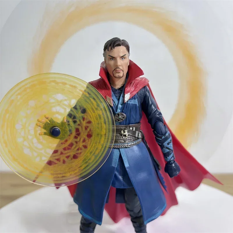 SHF Infinity War Dr Strange Action Figure PVC Desktop Model Ozdoby hračky Hračky Zbierka dekorácie Zbierka detí narodeniny darčeky