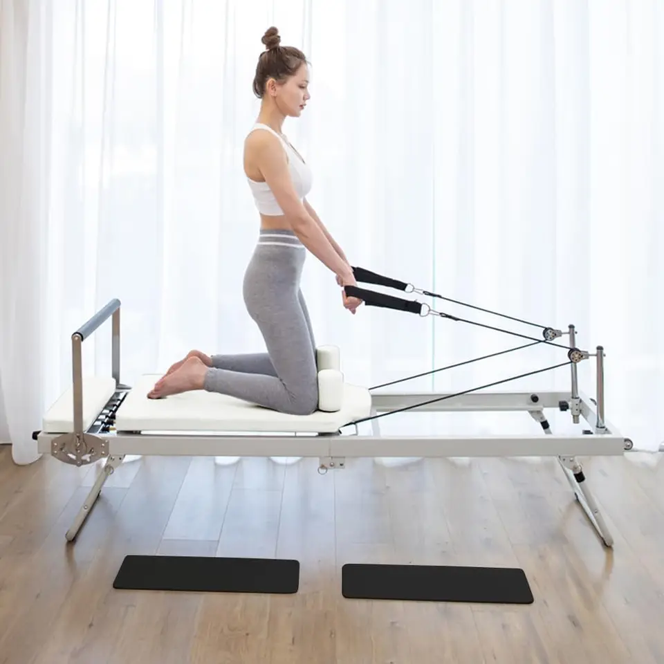 Skladateľný reformátor Pilates, stroj Pilates a vybavenie pre domáce použitie a cvičenie v telocvični, vhodné pre začiatočníkov a Interme