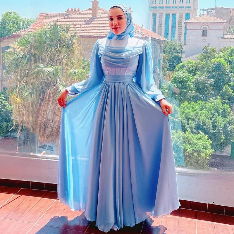 Sky Blue šifónové ples šaty pre hidžábové ženy moslimské večerné šaty Vysoké krk dlhé rukávy