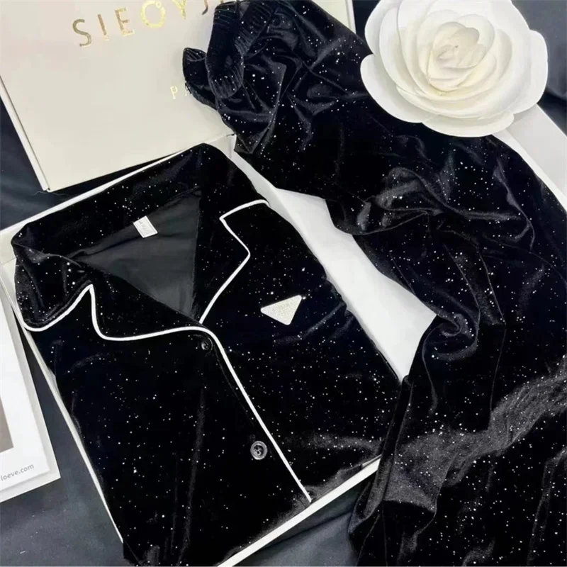 Sky Star River Gold Velvet pyžamy dámske jeseň a zima Nová Južná Kórea Velvet čierny jednoduchý voľný domáci oblek