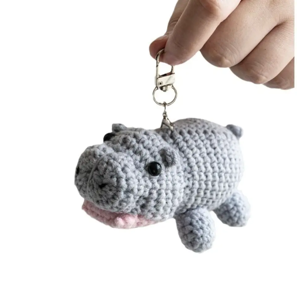 Skákacie ošípané nahnevané simulácie bábik Hippo Hippo Ručne vyrobené pygmy hippopotamus prívesok vtipný prenosný pletený keychain deng