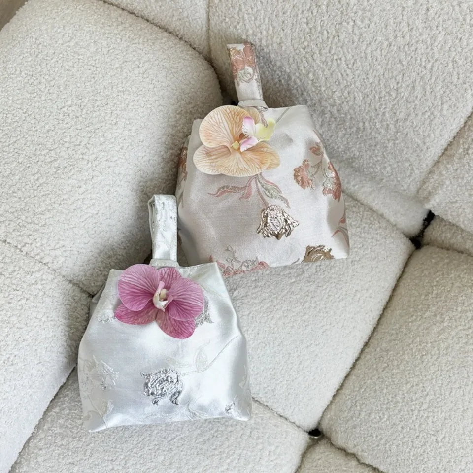 Sladká výšivka hanfu uzol zápästie na zápästie čínsky štýl handrička malá kabelka taška na šnúrku orchideu kvetina prívesok na sviatky sviatok cukru denne