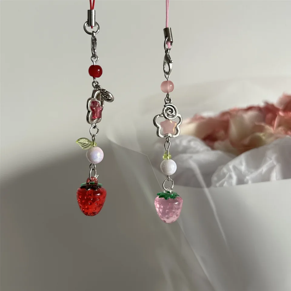 Sladké jahodové torty Bowknot Telefón Čarom Landyard Keychain Keycord for Girl Woman Bag Camera Pendant for Airpods puzdro