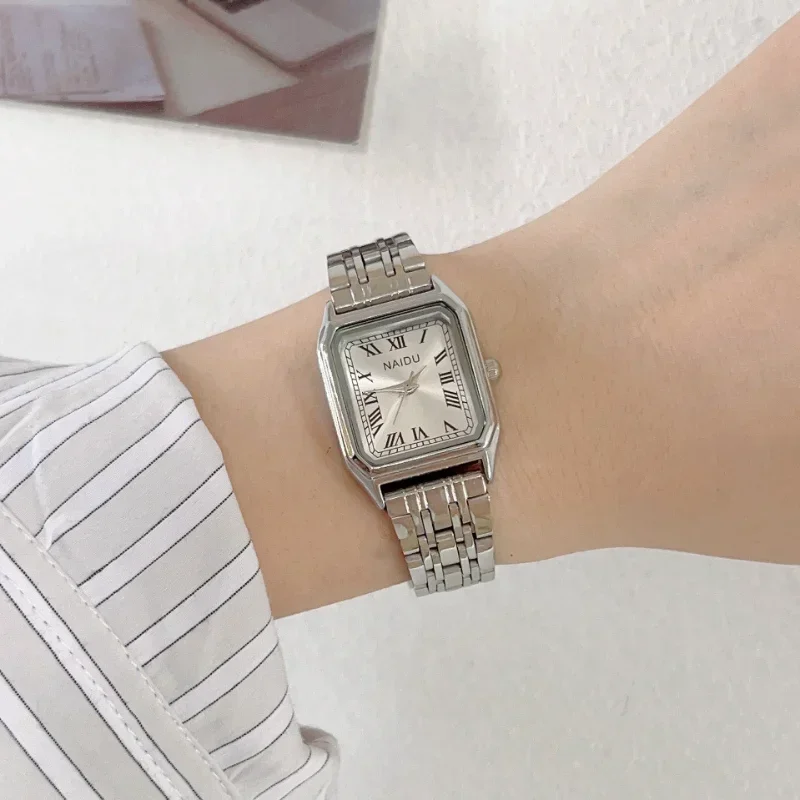 Slávna úplne nová z nehrdzavejúcej ocele Quartz hodinky móda študentka voľný čas luxusný náramok s dropshippingom relojes para mjer