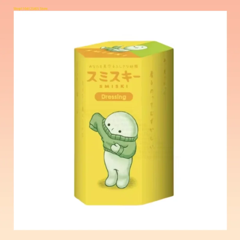 Smiski Wear Series Series Noctilucent Green Doll Blind Action Action Figures dekorácie Desktop Model pre prekvapenie darček
