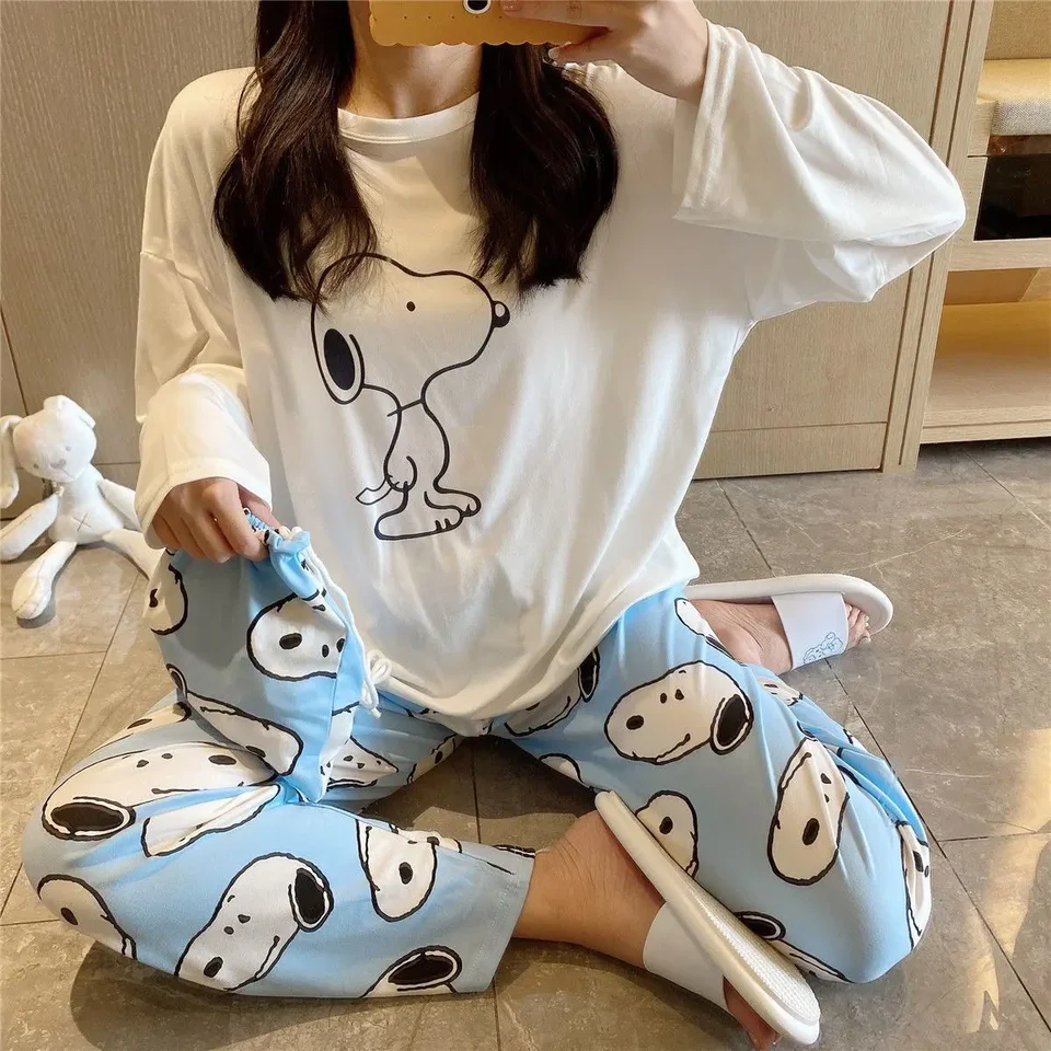 Snoopy 2022 Sleepwear Cartoon Round Crck Pyžamy roztomilé karikatúry dievčatá chlapci Nightgown Domáce oblečenie