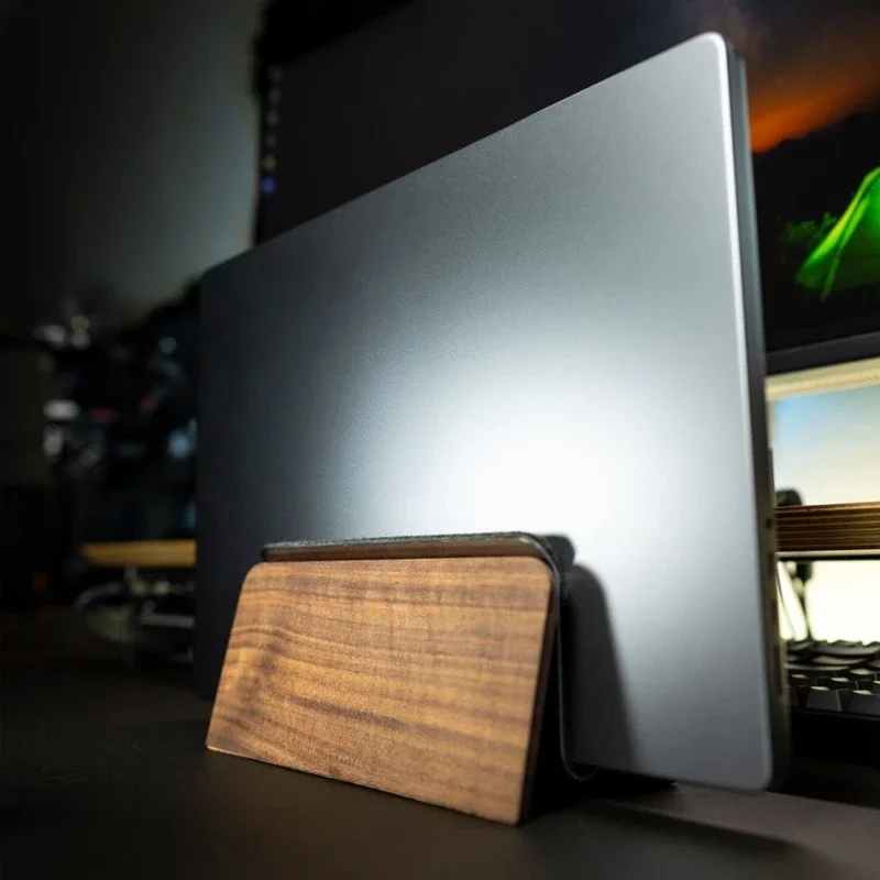 Soild Wood Vertikálny stojan na notebook Vlastná stolová dekorácia skladovací stojan Zobrazený tablet Základná základňa rozptyl stojan stojan darček