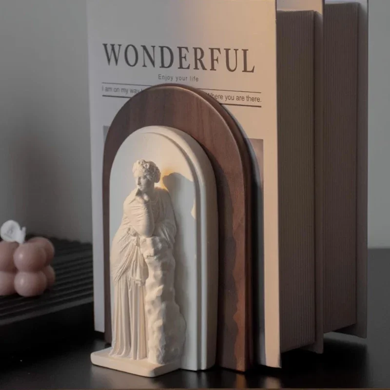 Solid Wood Book End Creative Portrét Nordic Bedroom Figuríny a miniatúry knižnica Desktop Fashttop Domov Decor Decor Statuette FYFM