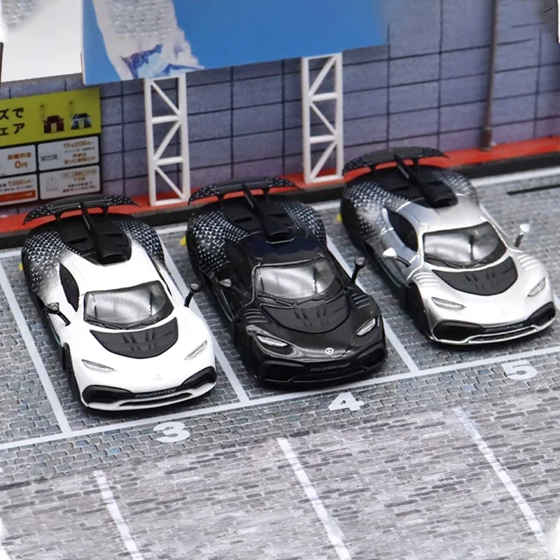 Solo 1:64 Stupnica One Sports Car Simulation zliatiny Model automobil statický displej Zberateľná hračka Darčeková dekorácia