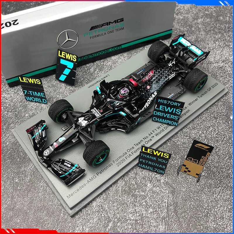 Spark 1/43 Mercedes-Benz F1 Model automobilu Hamilton 2020 W11 Turecko Station 7 Crown Edition F1 Cars Room Decoration Darček k narodeninám