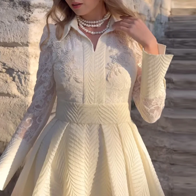 Spring Lady Lady Lady Button Šaty francúzske retro retro s dlhým rukávom Vysoký pás večerné šaty Elegantné čipky Patchwork Plepated Rouse Dress