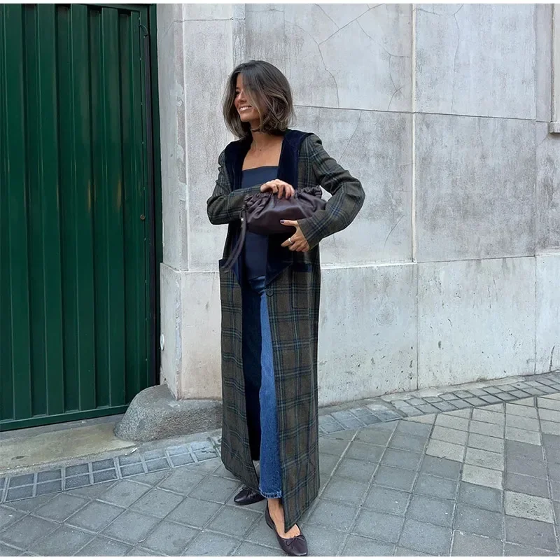 Spring Plaid Coat Ženy Flip klopa s jedným dojčeným vetrom tlačeným veterným breakerom 2025 Nový temperament elegantná neformálna bunda
