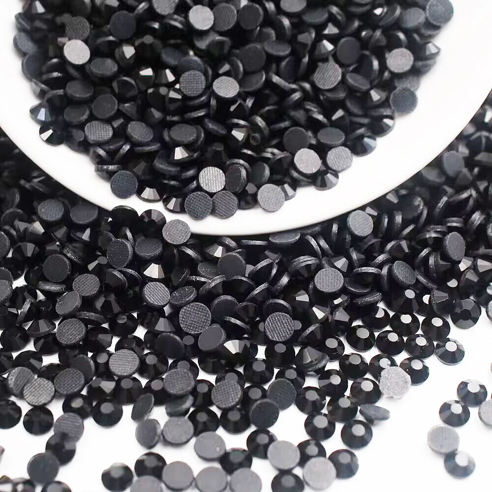 SS6-SS30 Čierne okrúhle ploché kĺbové lepidlo ADHESIVE HOTFIX KOMESTONESTONESKONES KRASATY KAMENE KAMENSKÉ OPRAZOVANIE Strasové lepidlo na horúci fixný kamienok pre oblečenie