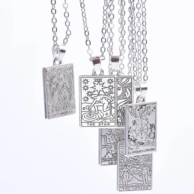Staroveký tarot prívesok náhrdelník pre ženy mužov reťazové náhrdelníky Vyhlásenie krku Moon Star Charms Vintage Accessories ženské dlaždice
