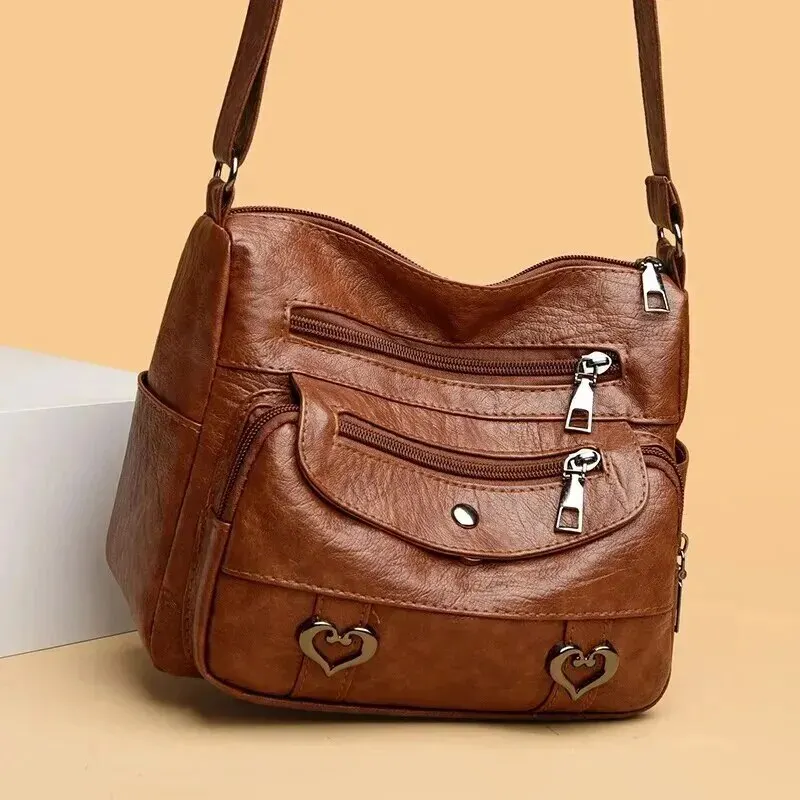 Stredne veľká kapacita mäkká koža Dámske dámske vrecko Trendy mamičky denný zápas PU Materiál zips otvárací srdcový prvok
