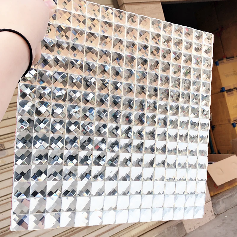 Super biela 13 s krištáľovým skleneným mozaikom dlaždice Strieborné zrkadlo Diamond stena Náklady kúpeľňa Film pozadie Pozadie Self Adhesive