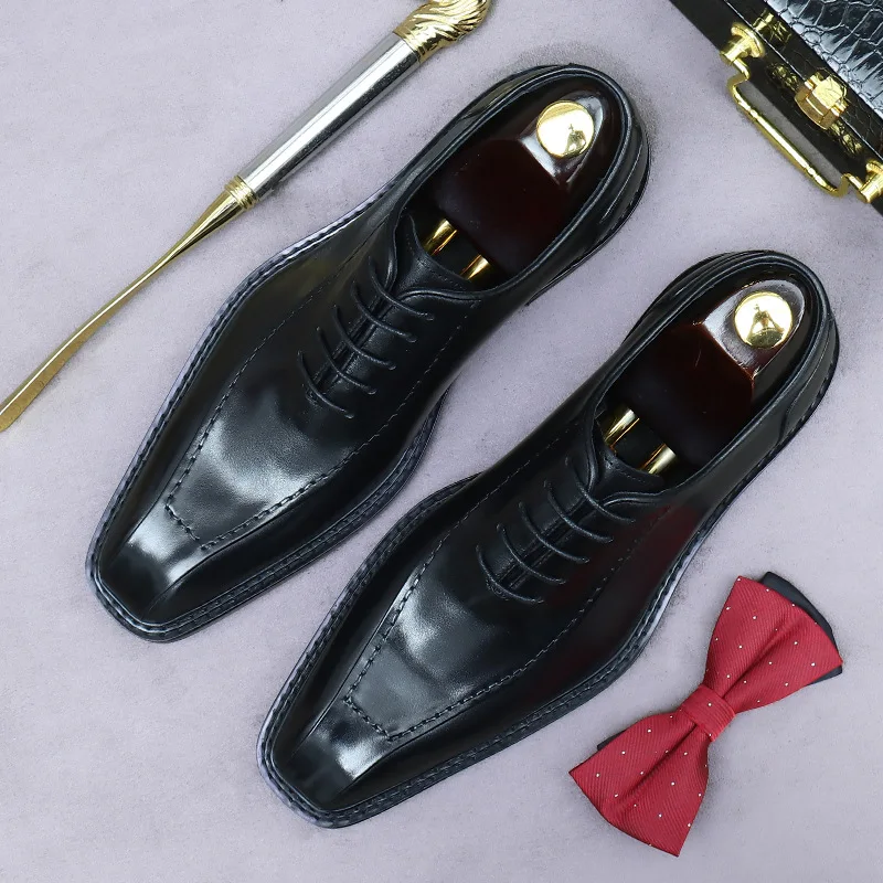 Svadobné kožené topánky GROOM Pánske kožené obchodné obuv Formálne topánky British New Fashion Cowhide Men's Plytle Oxford