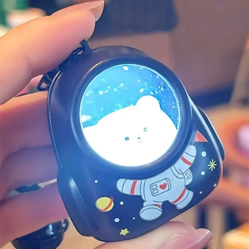 Svetelný batoh astronaut keychain Ženy Men Starry Sky Prenosné roztomilé kľúče denne cestovná taška