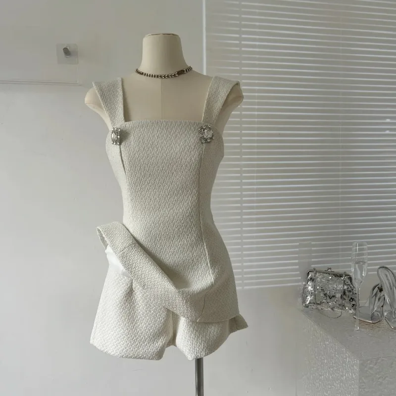 Sweet Hot Girl Suit Dámsky letný luk diamant gombíka Slim Fit Vest High Pase Shorts dvojdielne set módne ženské oblečenie