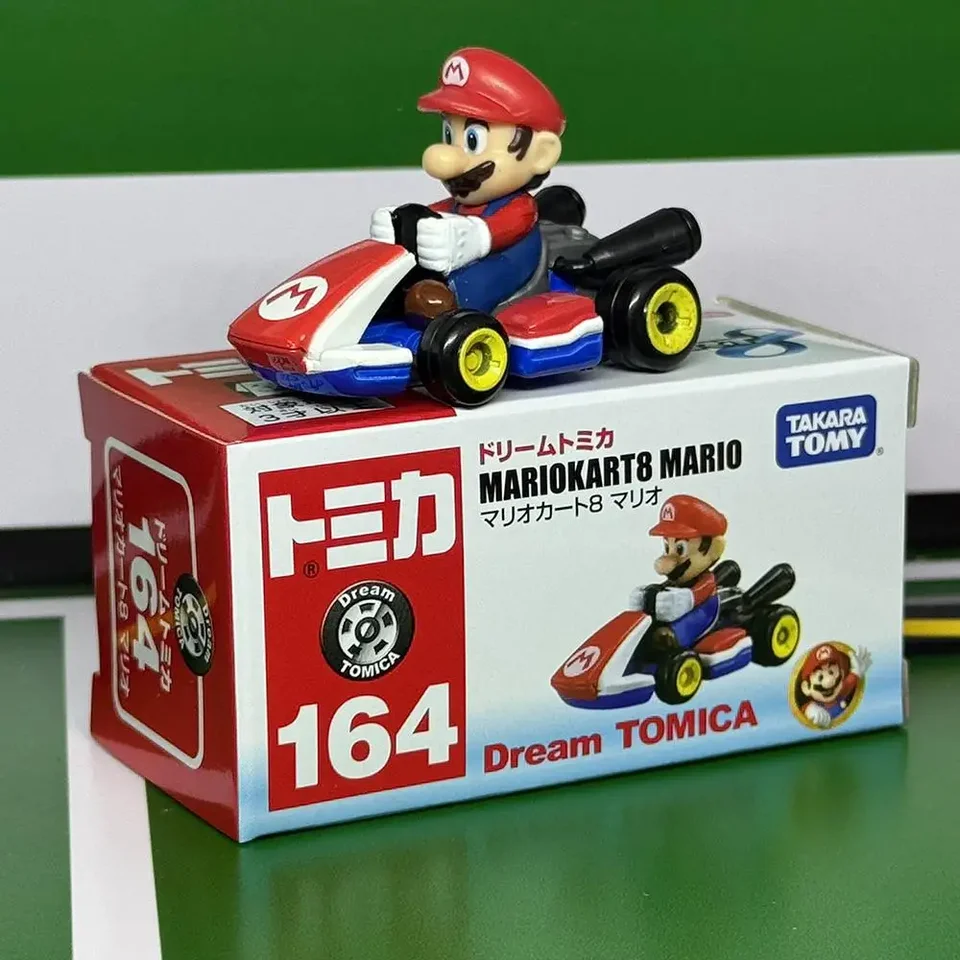 Takara Tomy Tomica 164 Super Mario Yoshi Kart 8 Model auta Super Mario Bros Action Figure Figure Toy's Birthday Darček