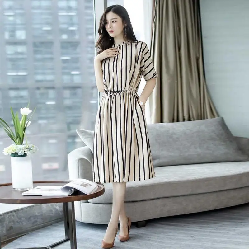 Temperament Lacing Dámy šaty leto Nové krátke rukávy O-krk All-Match Striped Loose midi šaty módne dámske oblečenie